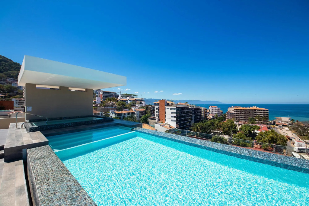 Loft 268-408 Spacious 2 Bedroom 2 Bathroom Zona Romantica