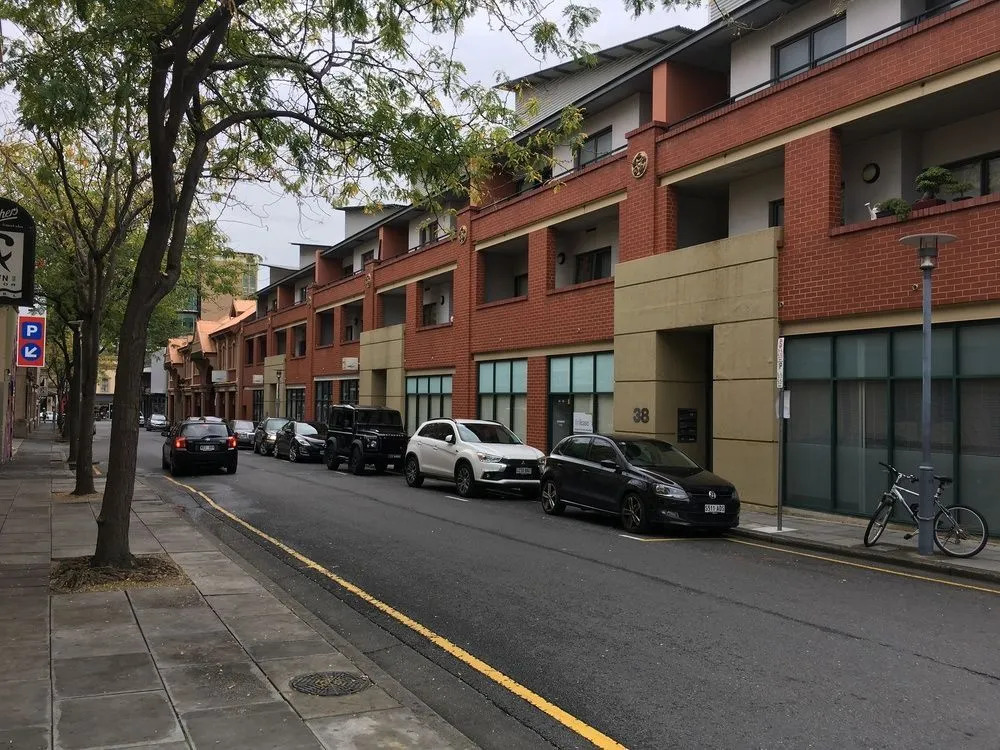 City Escape 2BD in Adelaides East End 1