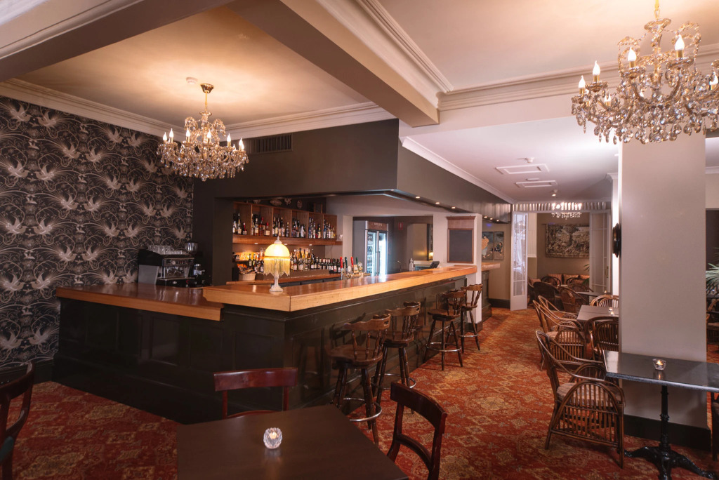 Hadleys Orient Hotel
