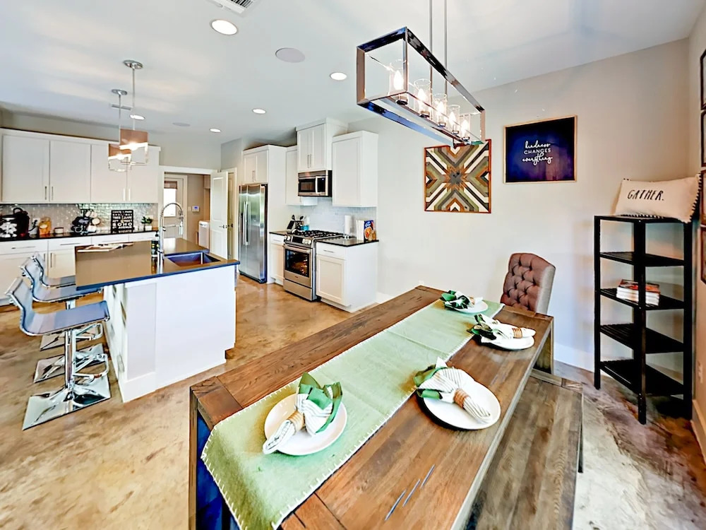 Kulhman Home 3 Bedrooms 2.5 Bathrooms Home
