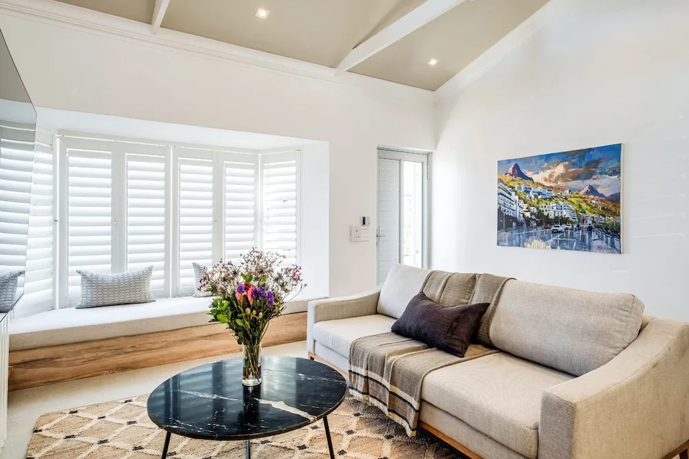 Seaside Escape Apartment Sea La View