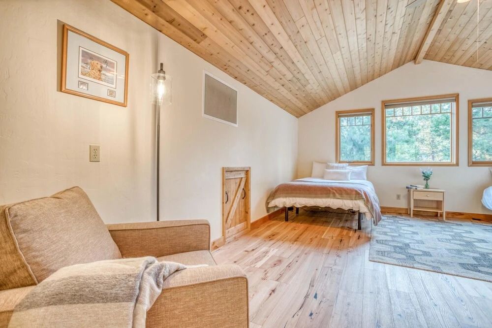 The Settle Inn Riverfront Retreat