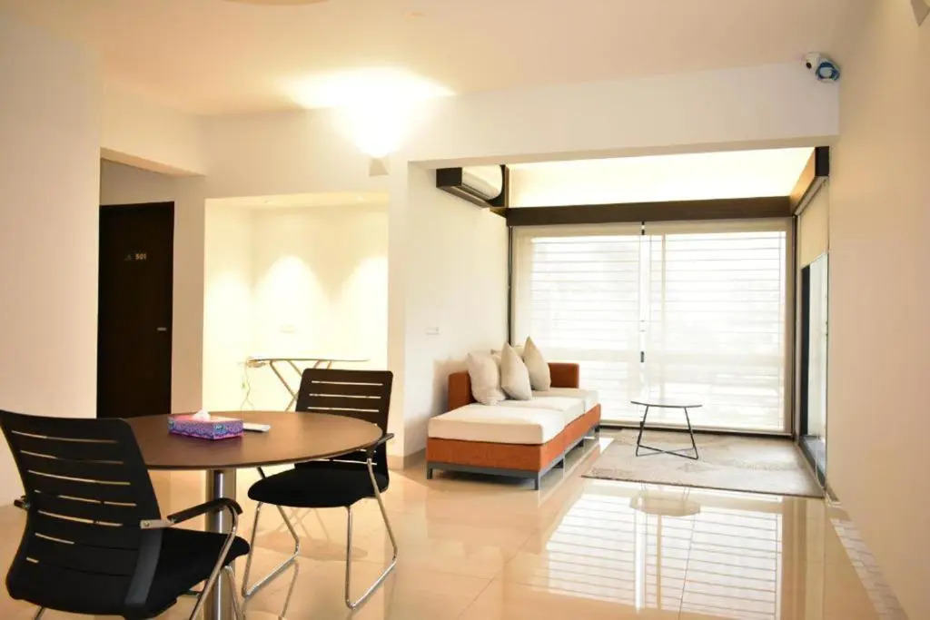 Spring Hill Apartments
