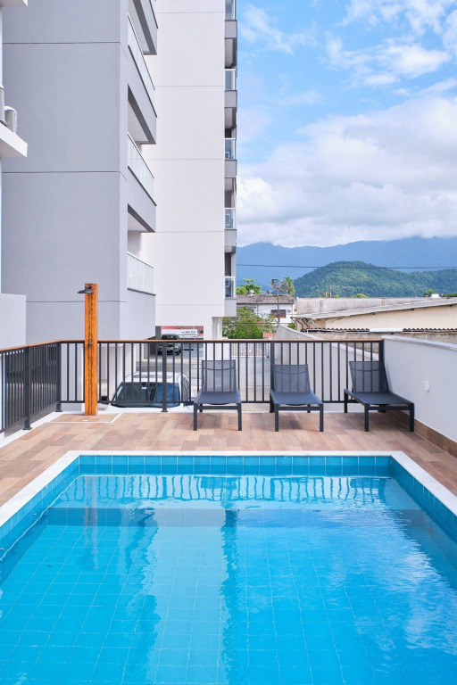 2 QUARTOS com Churrasqueira na Varanda, Piscina, Garagem interna, WiFi 500mbps, Ar Condicionado e Telas de Proteção