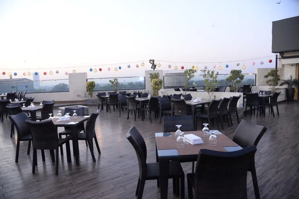 Magnum Inn Hotel
