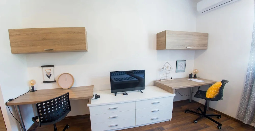 Studio Apartment Woody Moody