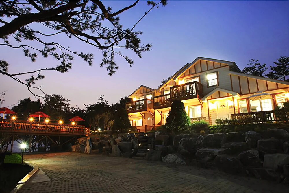 Seokmodo Stella Pension