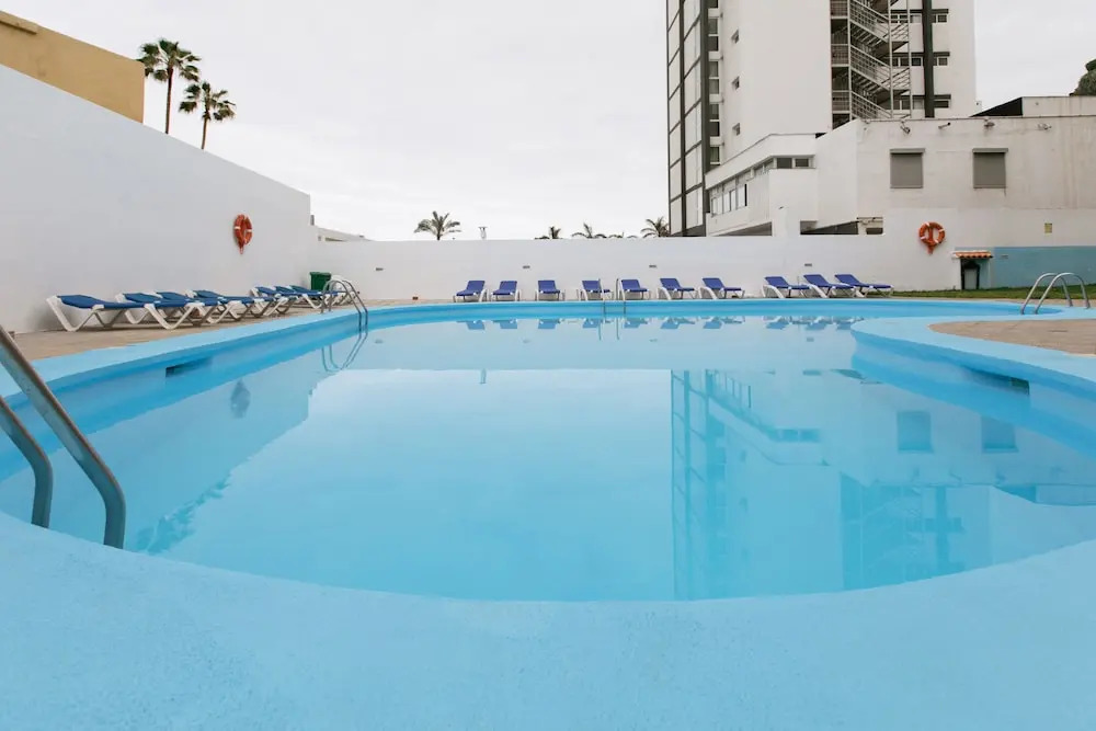 Panorama Studio, Ventana al Océano en Primera Línea