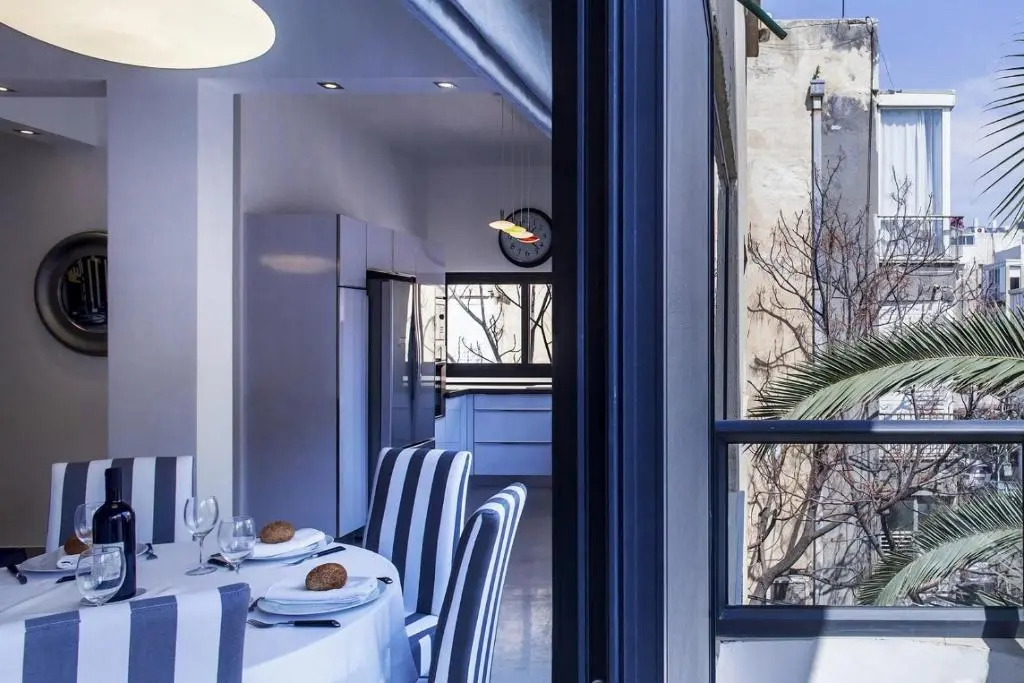 Brilliant 3BR in Shalom Aleichem 27 by HolyGuest