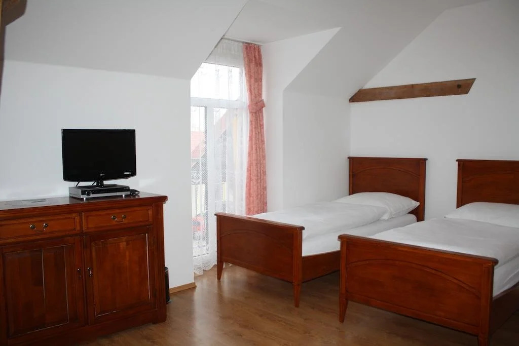 Hotel Lony