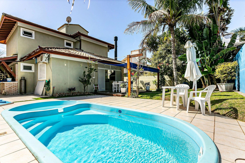 Casa Sofisticada Para Famílias Em Jurerê Rcu105