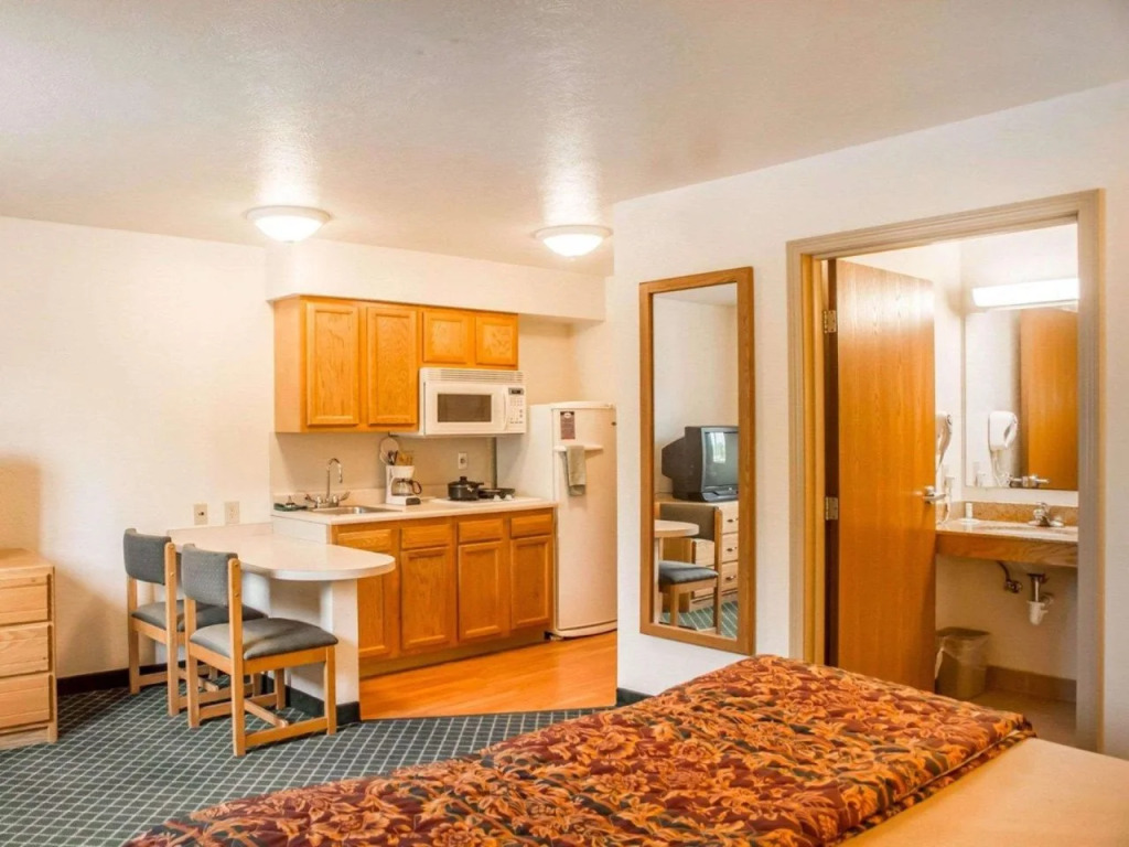 Birch Hill Suites Dayton-WP AFB