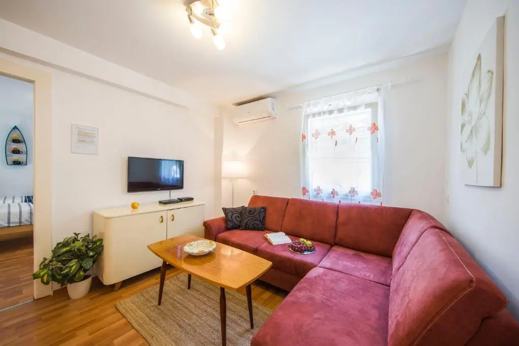 Apartments Odrina