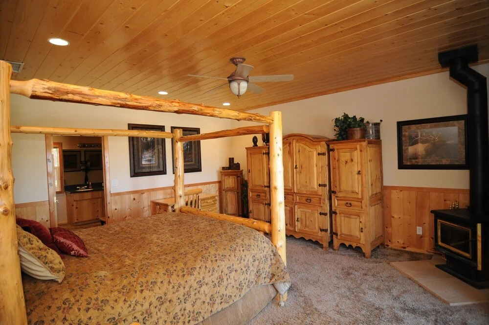 No. 13 Ski-In/Ski-Out Bear Mountain - 5 Br Home