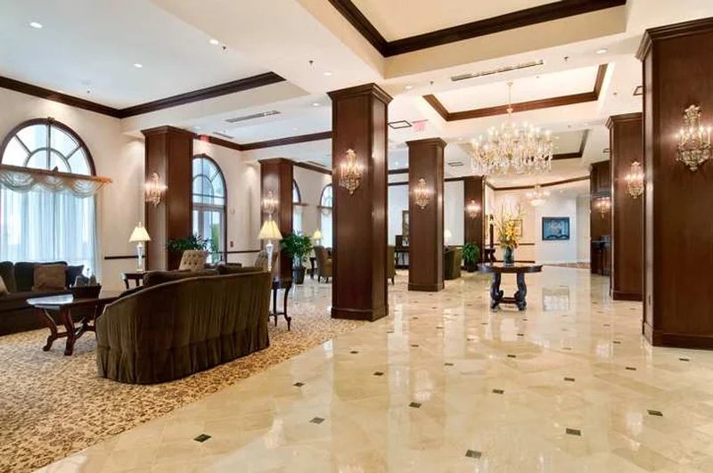 Airport Inn and Suites