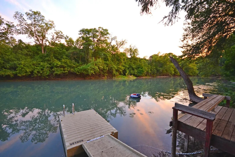 Maverick's River Haus 3 Bedrooms 3 Bathrooms Home