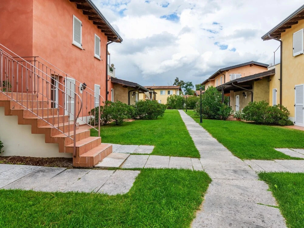 Stylish Holiday Home 3 Km From Lake Garda & Romantica Beach