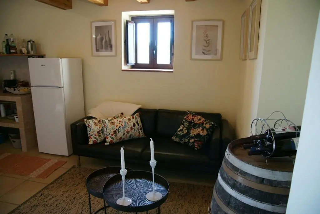 Scalecci, country home