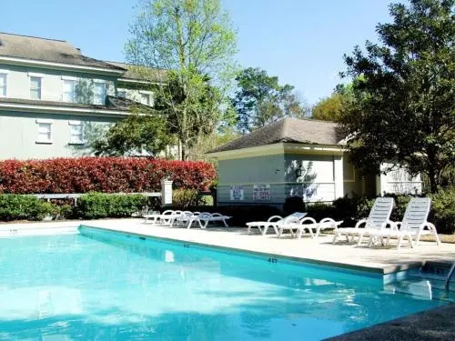 20 Ocean Green Drive by RedAwning