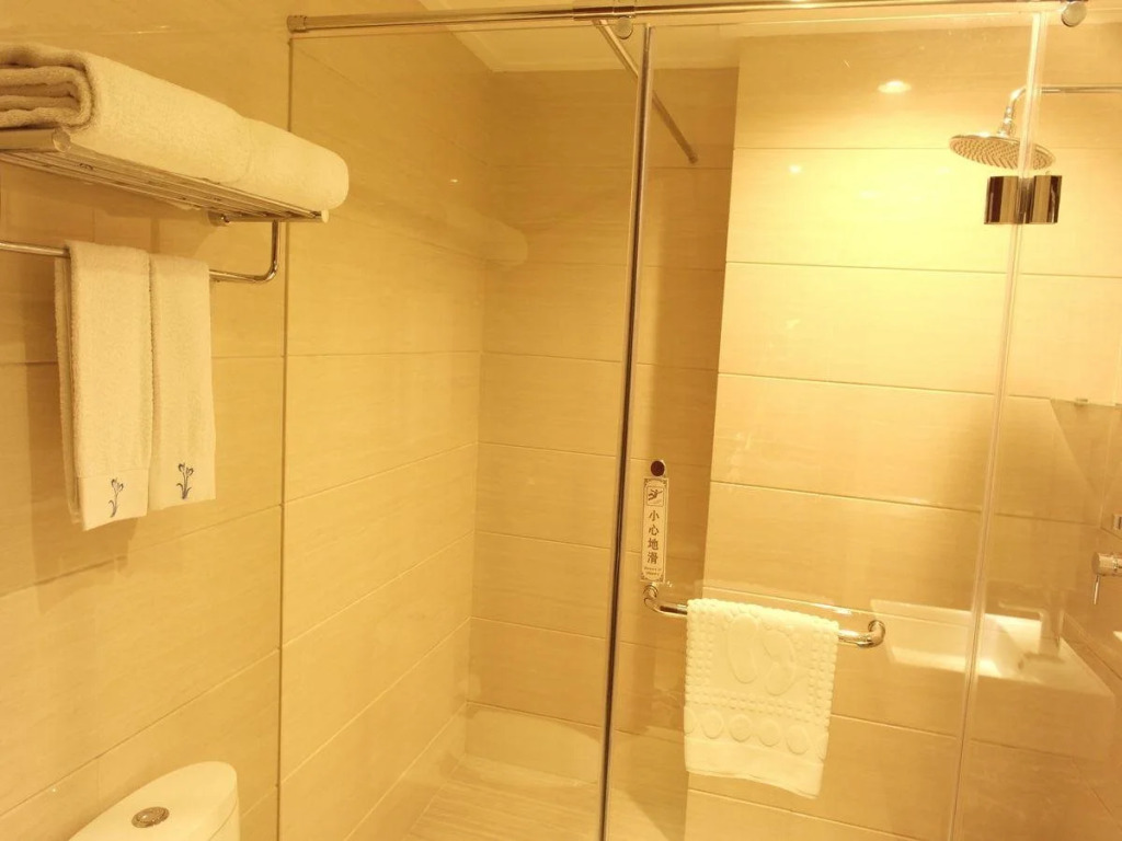 Shanghai Holland Hotel