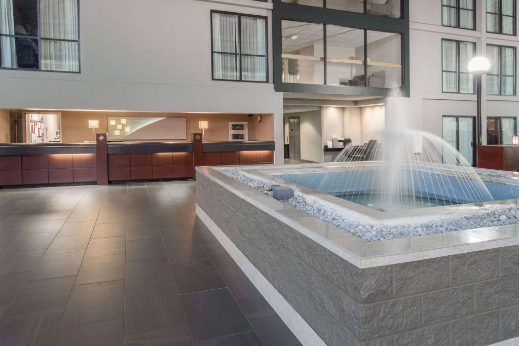 Wyndham Garden Conference Center Champaign - Urbana