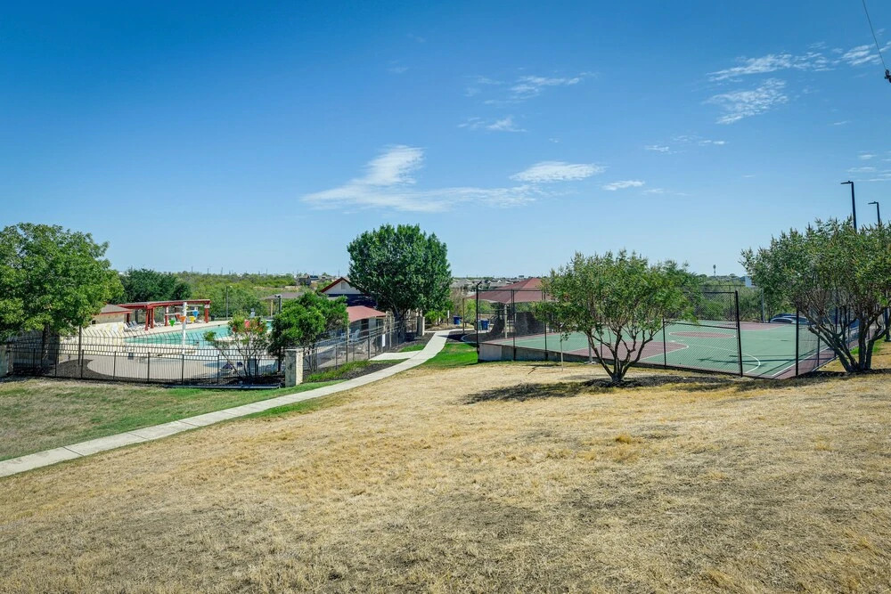 Beautiful San Antonio Home w/ 75" TV & King Bed