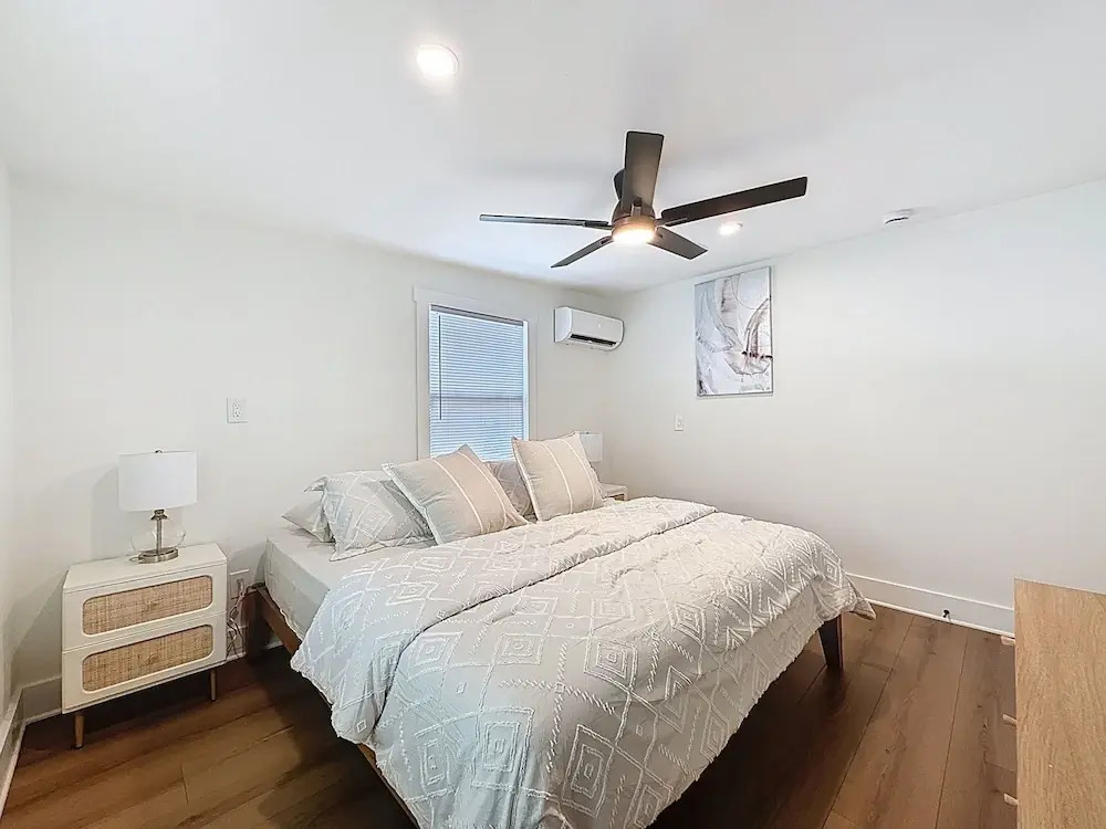 3716 7th Ave W