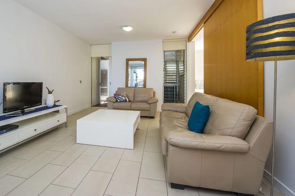 1 Bright Point Apartment 2104