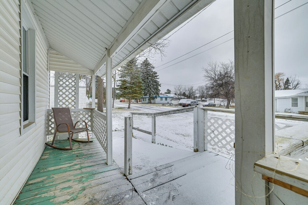 Historic Houghton Lake Getaway Near Shoreline