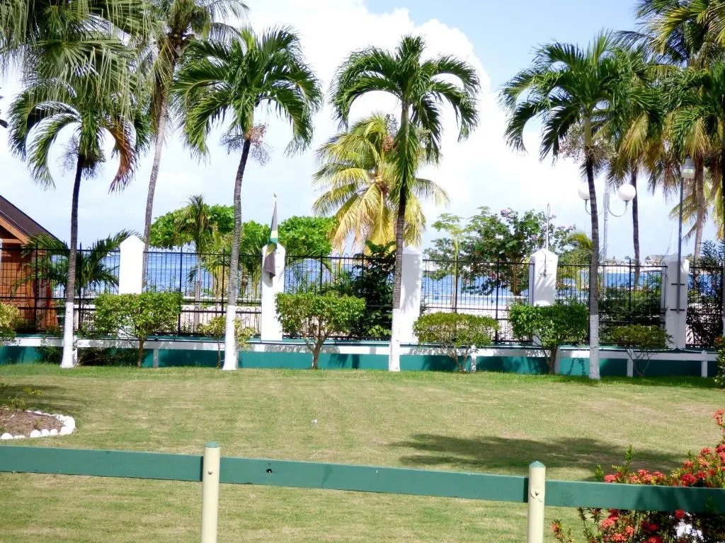 Beach Studio 10