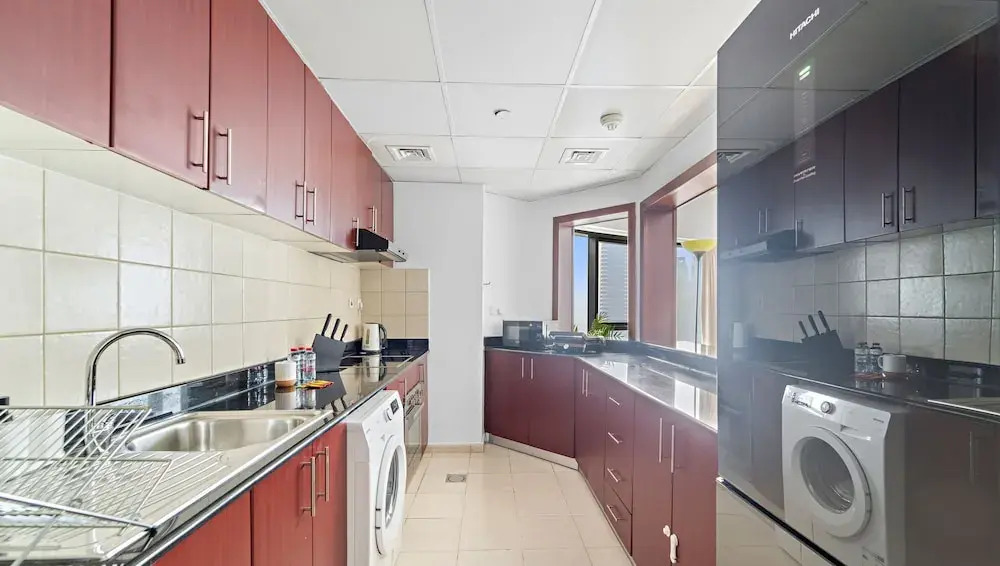 WelHome - Stunning High-Rise with Canal View Near MarinaMall