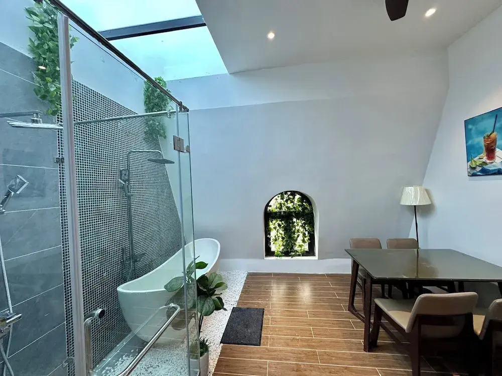 Bay Luxury Villa- OCP2 - Self Checkin