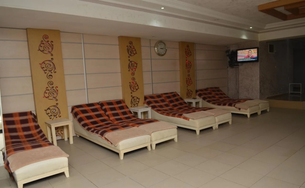 Bulvar Hotel