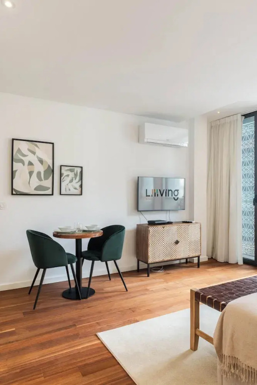 The Prestige Apartment 1F