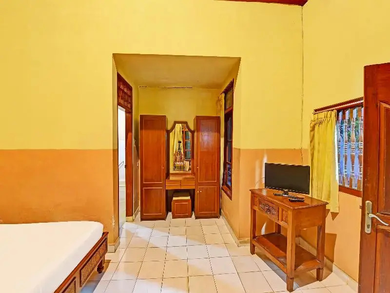 Oyo 91503 Hotel Gedong Ayu