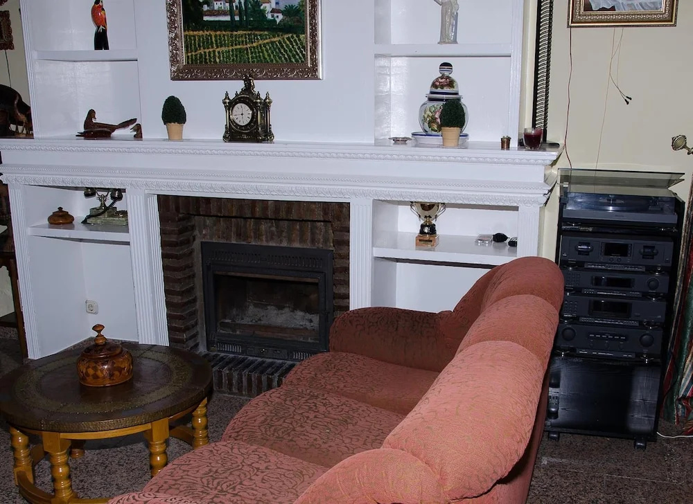 Chalet With 4 Bedrooms in Montemayor, With Wonderful City View, Privat
