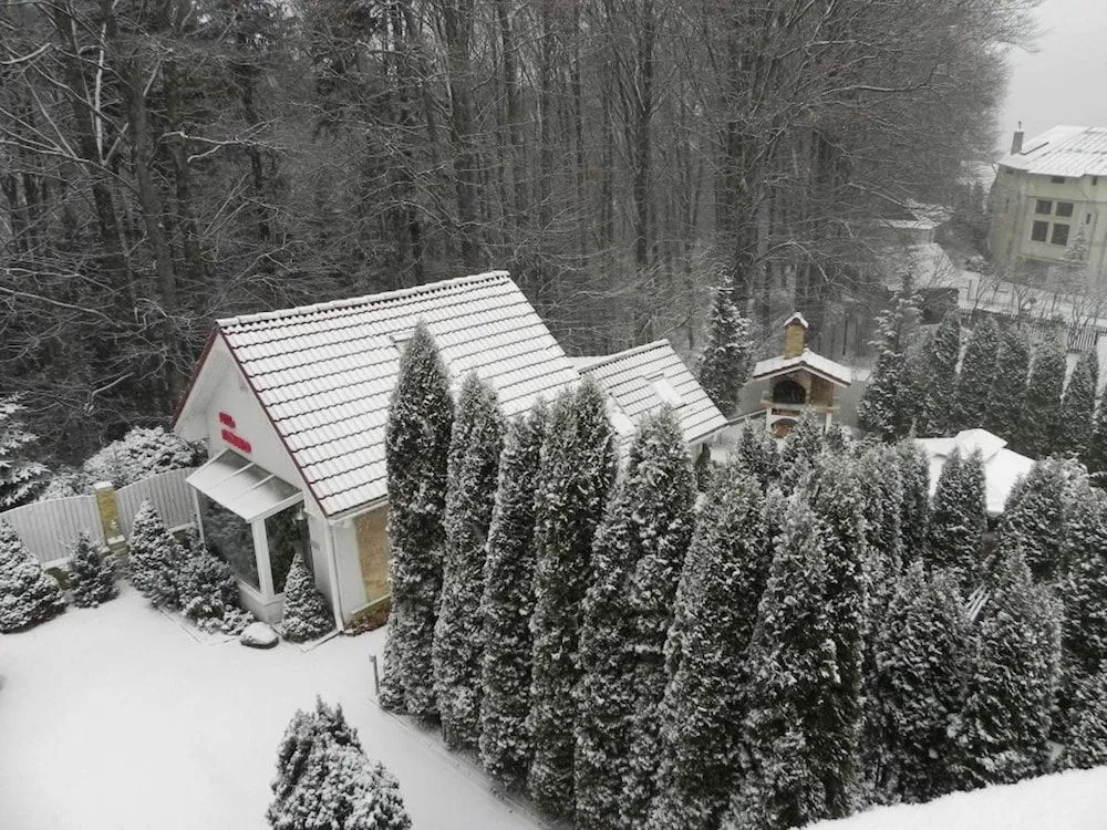 FOREST RETREAT Luxury Villas