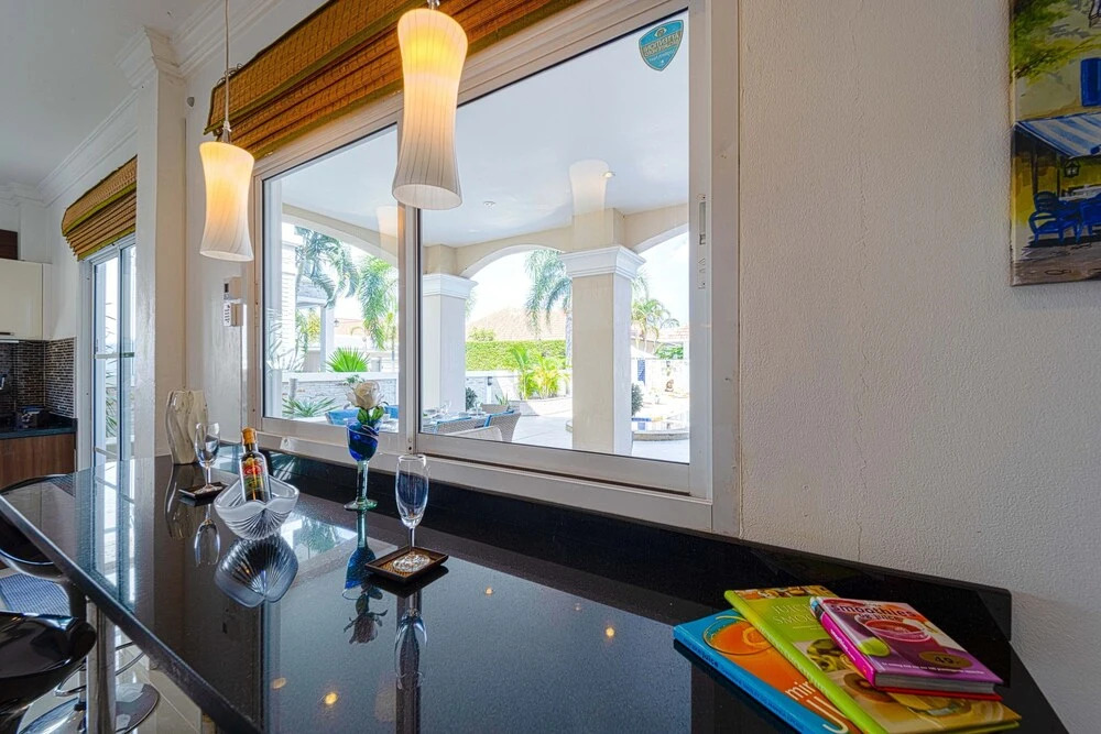 Luxurious 5-Bedroom Private Pool Villa! PV5