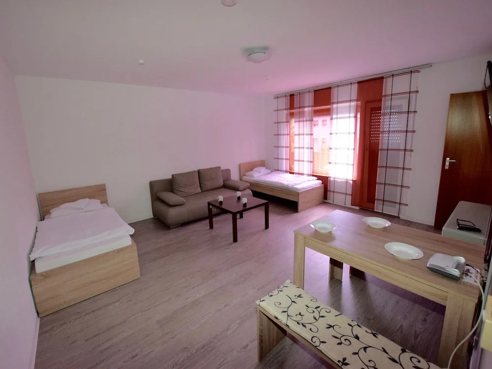 AB Apartment 14