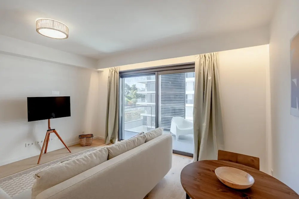 Modern Lisbon W Balcony AND Pool II by Homing