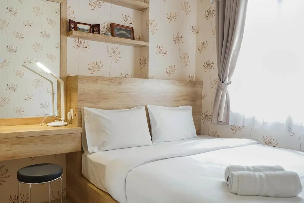 Best Furnished 2BR Mall Access at Green Pramuka Apartment