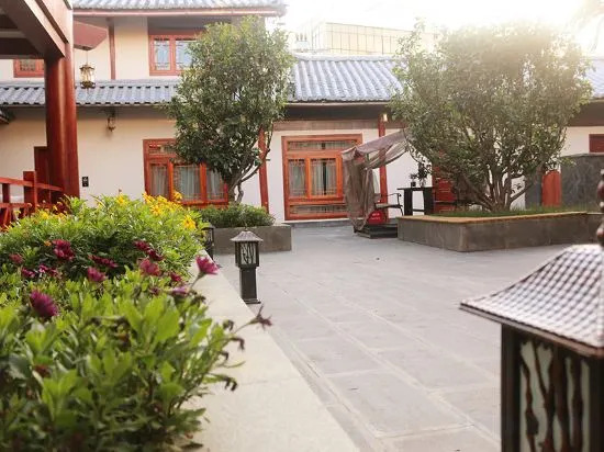 Yishan Mansion Lijiang