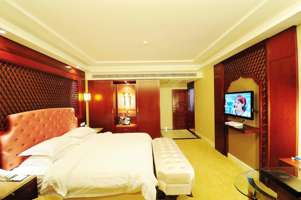 St Tropez Hotel