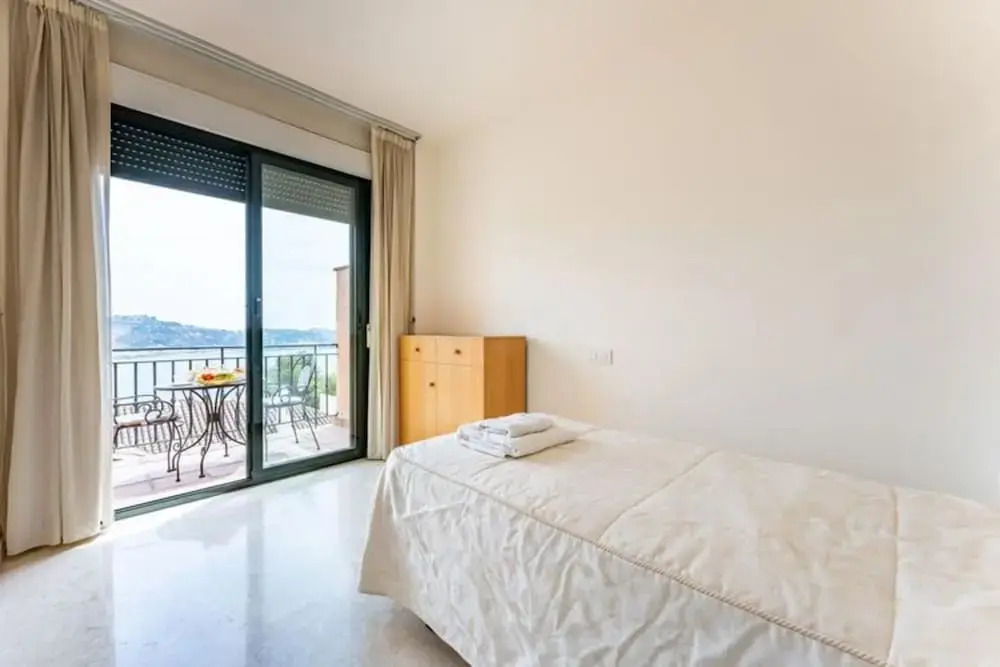 Picturesque Holiday Base in La Herradura