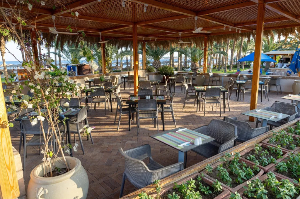 Fort Arabesque Beach Resort