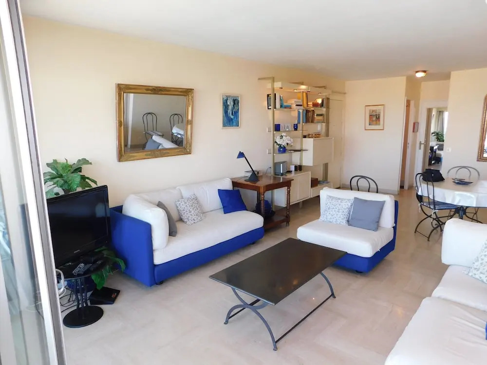 T3 Le Suffren avec piscine et parking