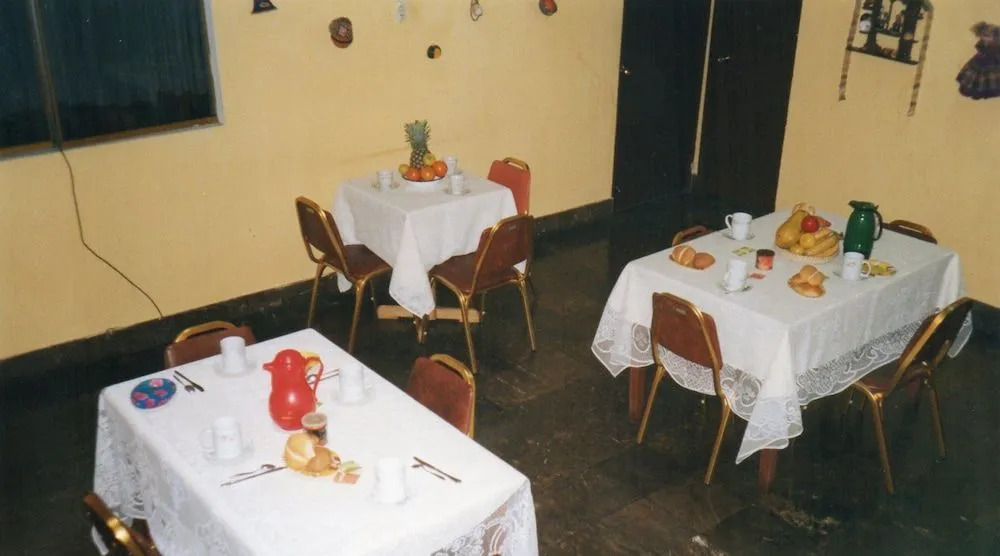 Hostal Turístico Eiffel