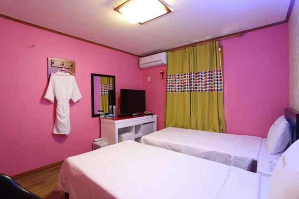 Jeongdongjin Motel