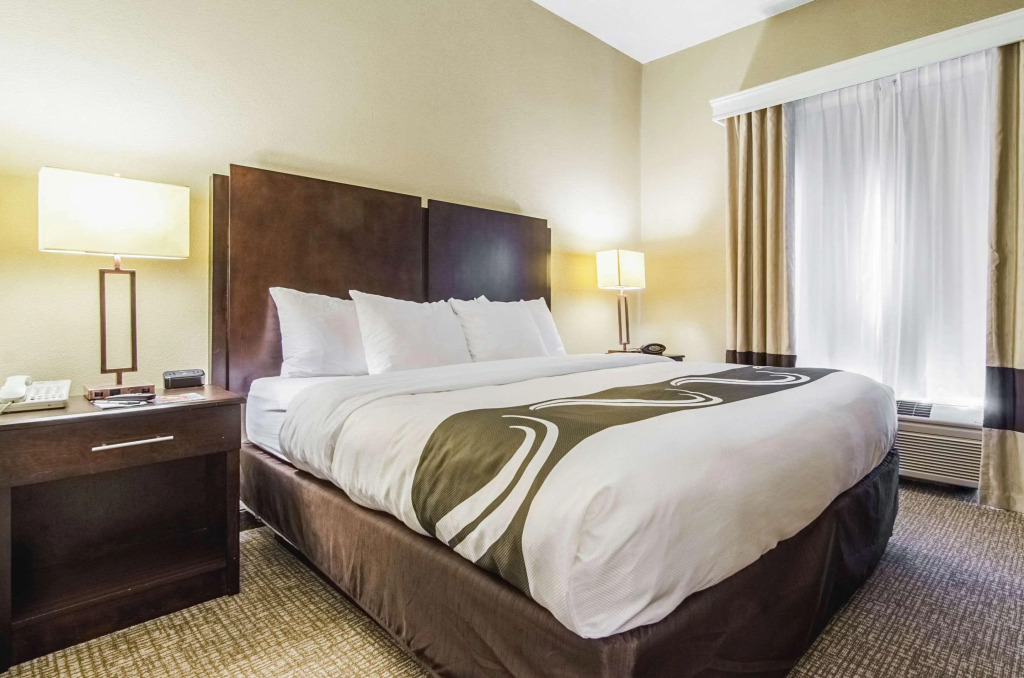 Quality Suites Graham - Burlington South