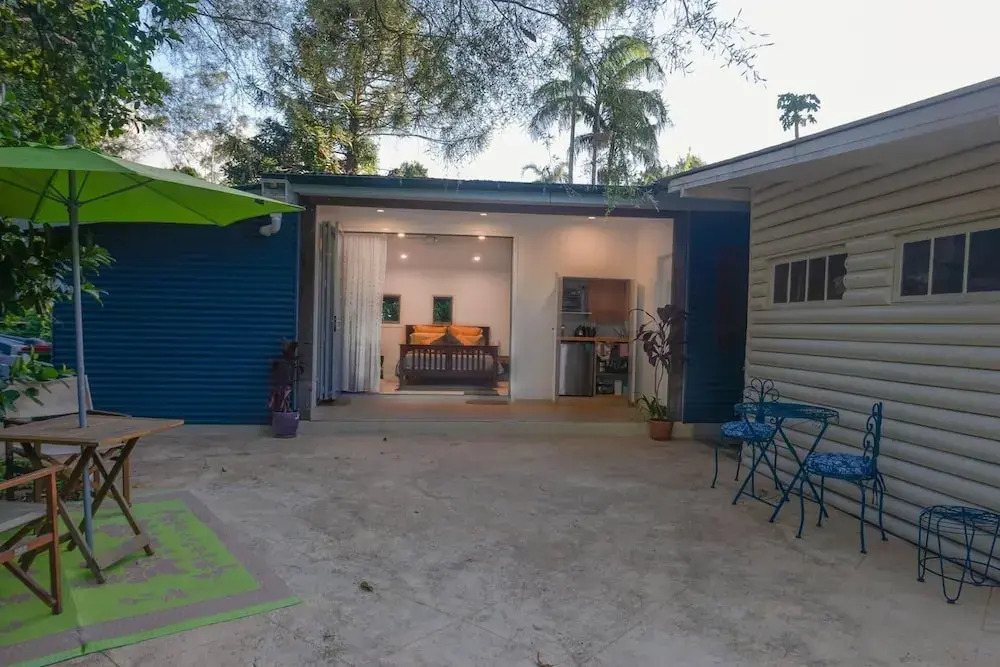 Renovated 2-Bed Cottage